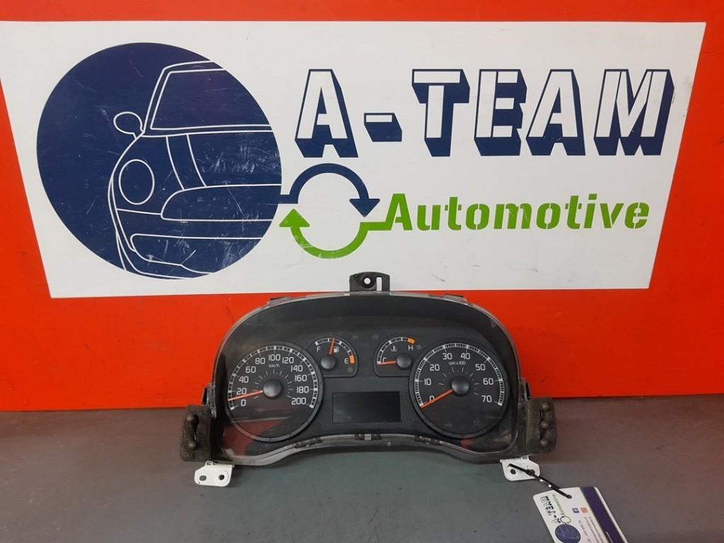 INSTRUMENTS DE BORD Fiat Panda (169) (01-2003/08-2013), Autos : Pièces & Accessoires, Tableau de bord & Interrupteurs, Fiat, Utilisé