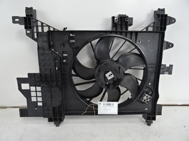 KACHEL VENTILATORMOTOR Dacia Duster (HS) (01-2009/01-2018), Gebruikt, Dacia