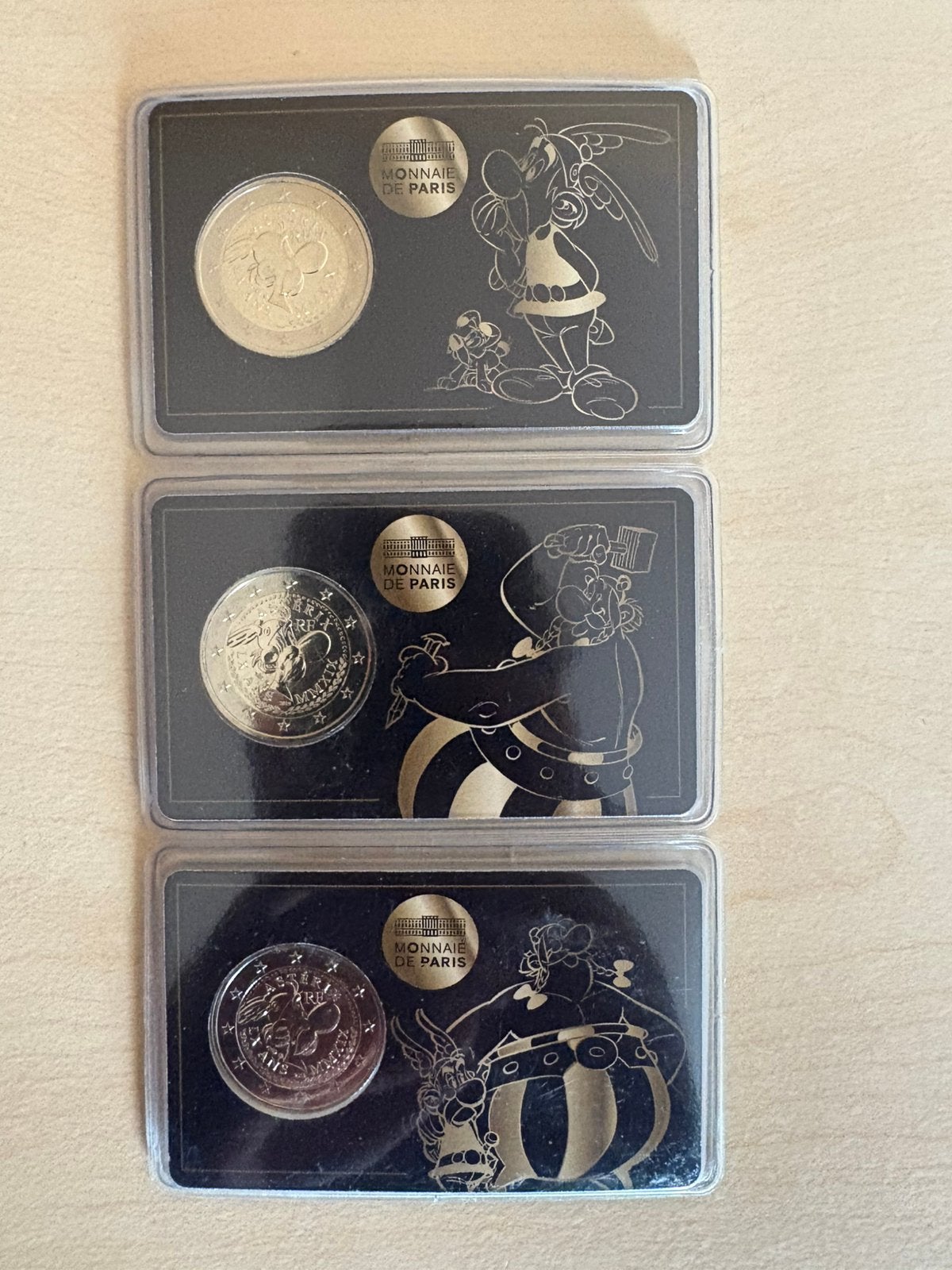 Coffret Astérix 2019 avec 3 cartes-monnaie officielles, Timbres & Monnaies, Enlèvement ou Envoi, France, 2 euros, Série