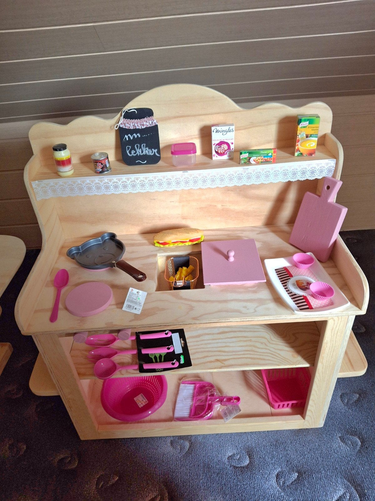 Nieuwe sterke houten speelkeuken incl toebehoren nu 65€ laat, Ophalen, Nieuw