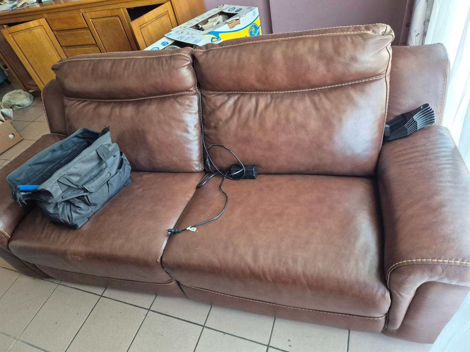 Salon Cuir Château d'Ax (2+3 places) – Relax Électriques & U, Maison & Meubles, Enlèvement