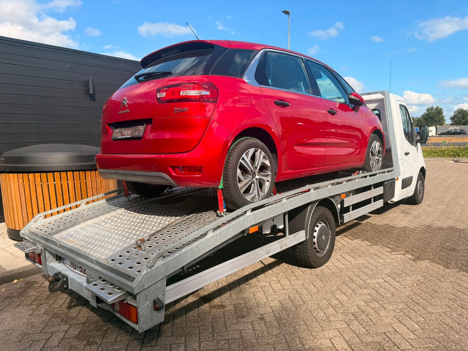 Autotransport, Depannage 24/7 & Autokeuring Service, Diensten en Vakmensen, Met chauffeur, Aanhangwagen