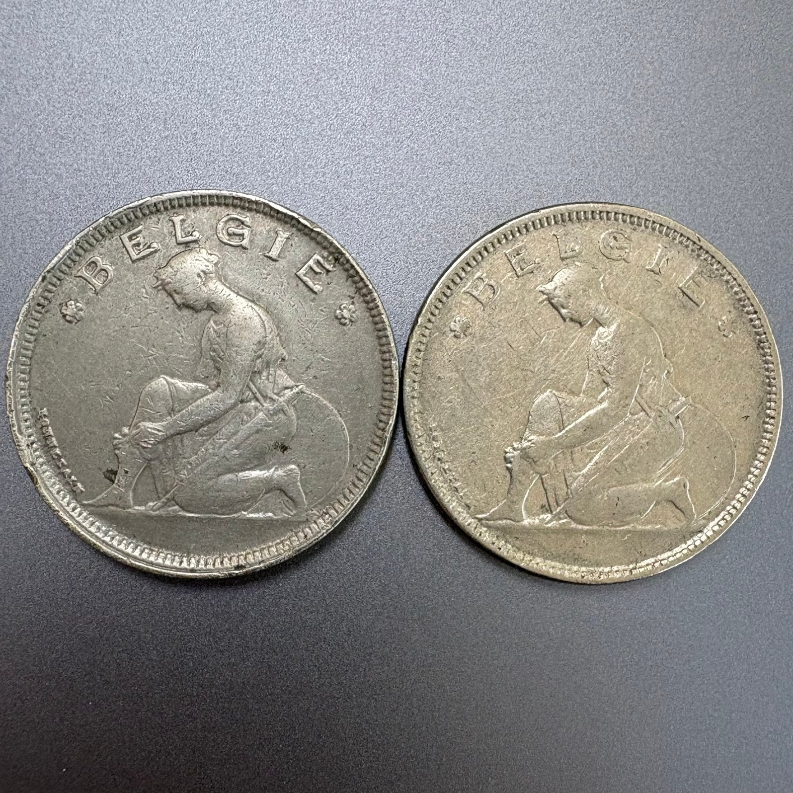 2 Franken - Gewond België AI - 2 munten 1923 + 1924, Postzegels en Munten, Munten | België, Verzenden, Setje