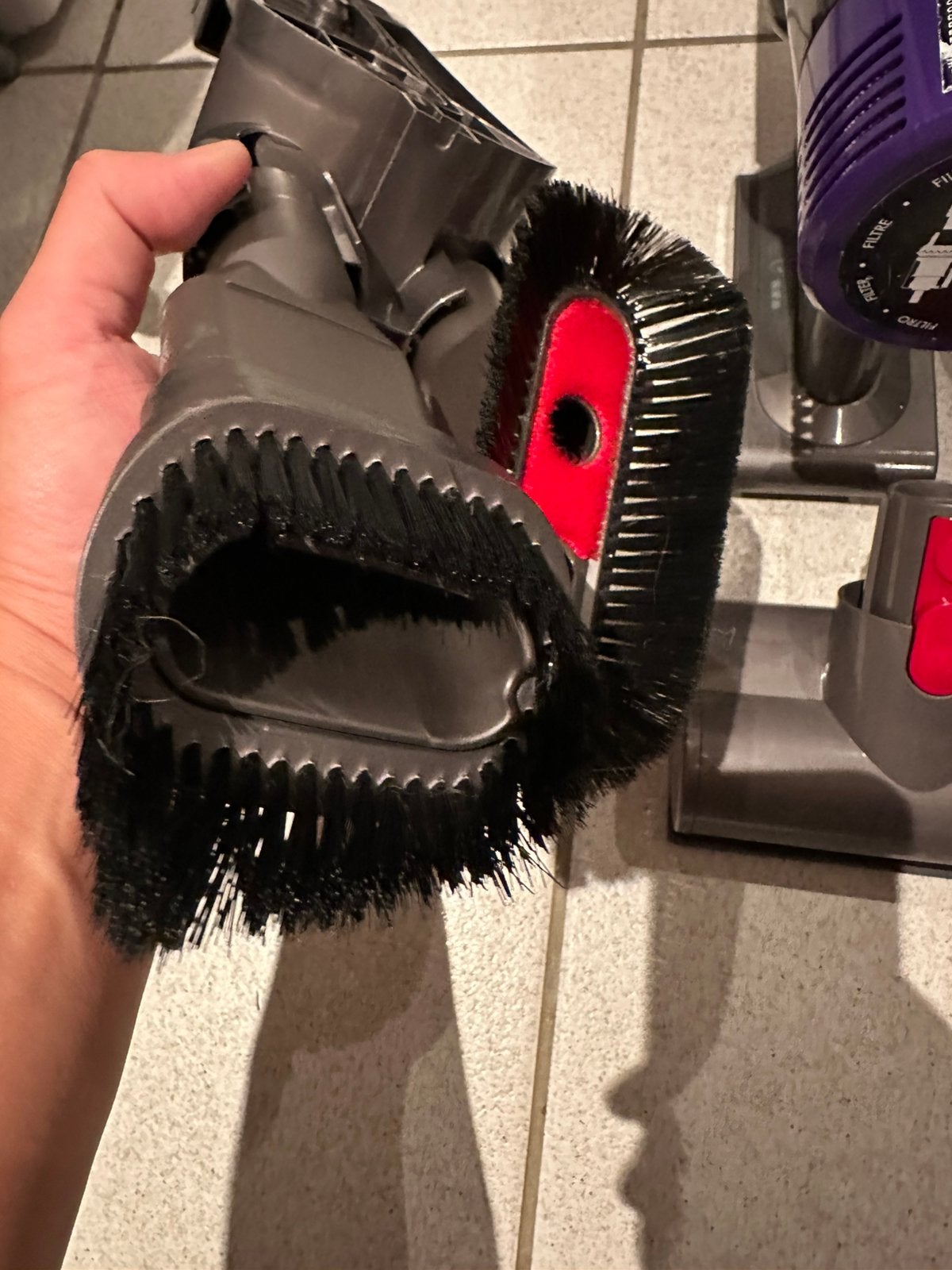 À vendre Dyson V10, Electroménager, Réservoir, Enlèvement, Aspirateur balai, Convient aux sols durs