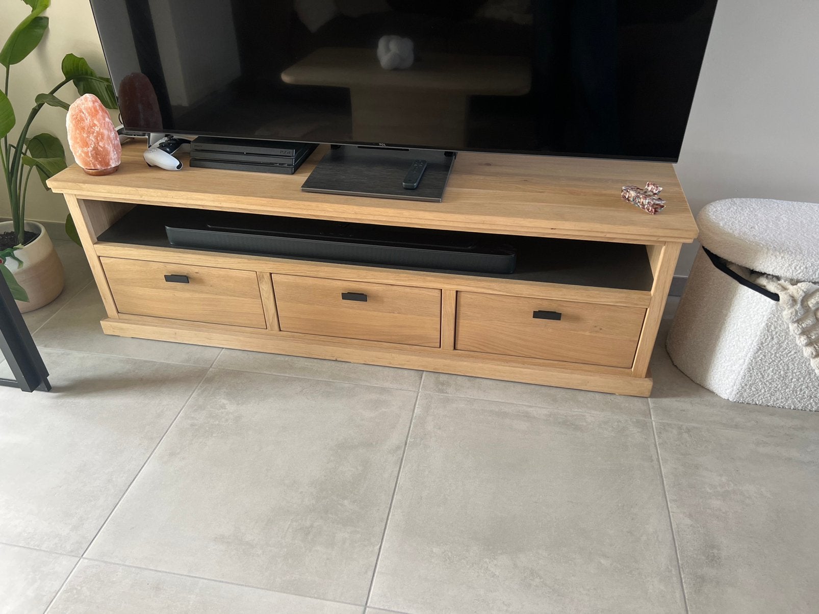 Te koop, Huis en Inrichting, Kasten |Televisiemeubels, Ophalen, Zo goed als nieuw, 200 cm of meer, Masisieve vitrinnekast