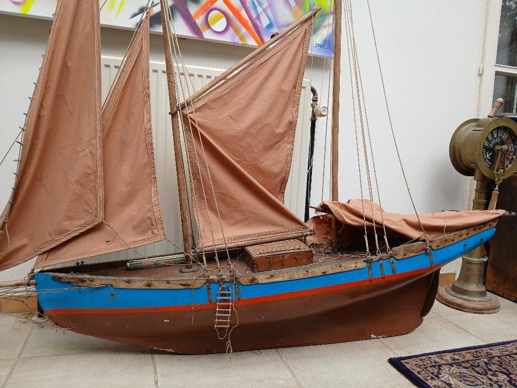 Vintage bootmodel dat moet worden gerehabiliteerd, Ophalen