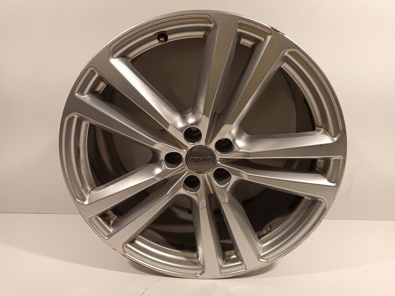 Velg Audi Q7, Auto-onderdelen, Banden en Velgen, Onderdelen@venauto.nl, Van der Ven Autorecycling B.V., Gebruikt, Ettenseweg 76, 4706 PB Roosendaal, The Netherlands