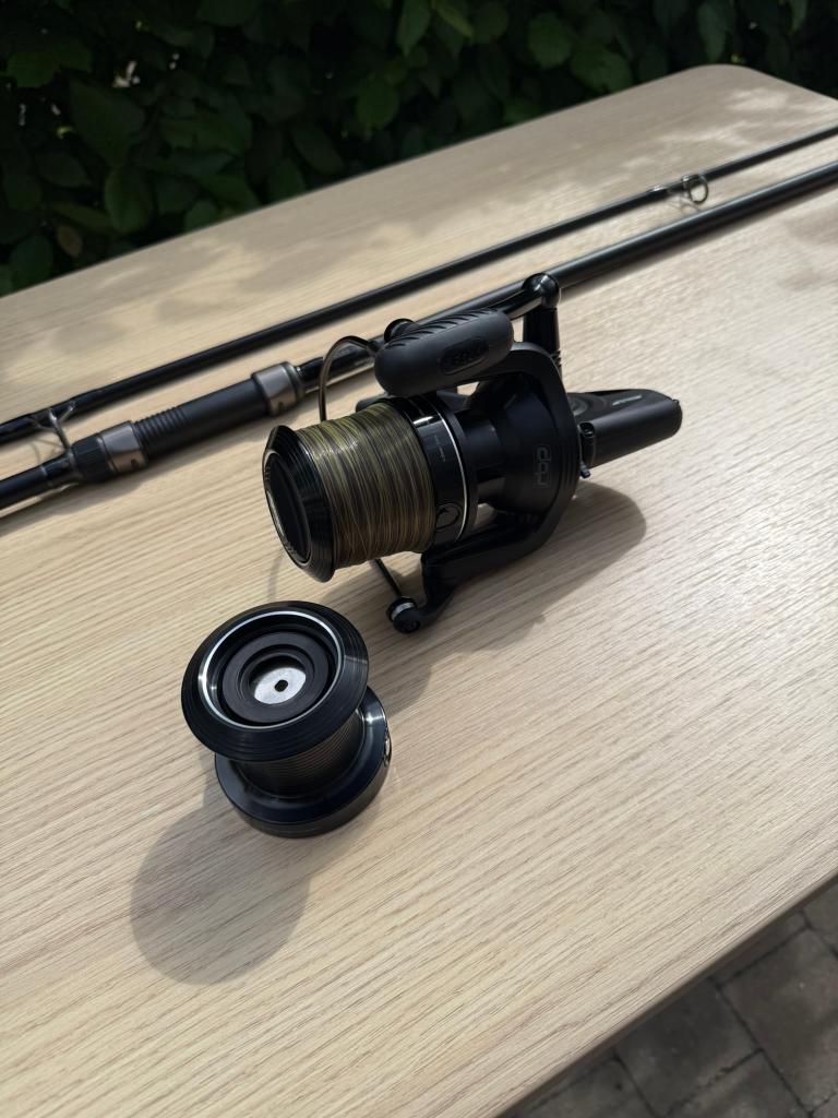 2x fox fx11 + reserve molens + 2 Fox hengels 12ft, Ophalen, Nieuw, Complete set