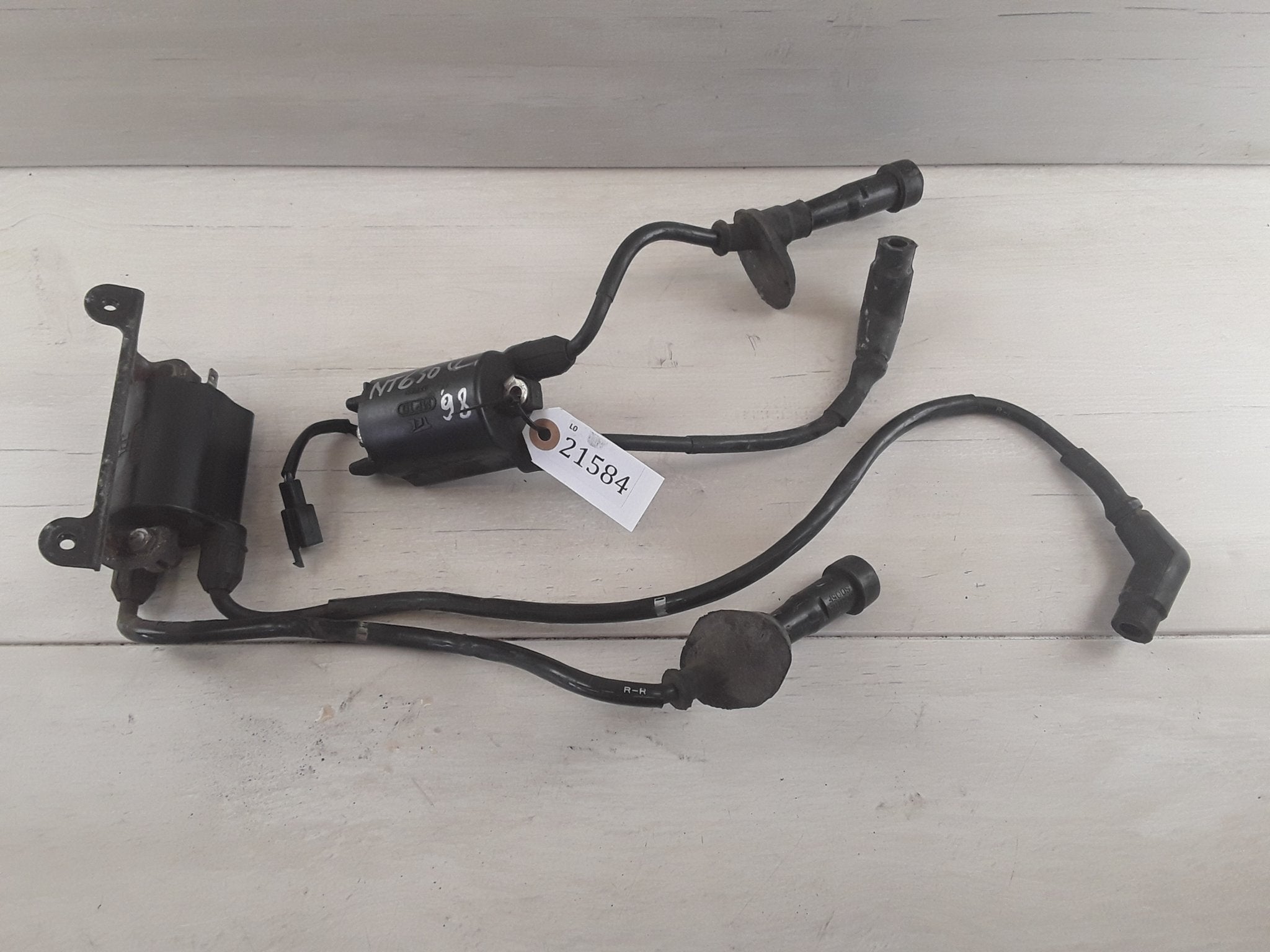 NT650V 1998 - 2001 Honda Bobijn bougiekop D1-39659, Motoren, Onderdelen | Honda