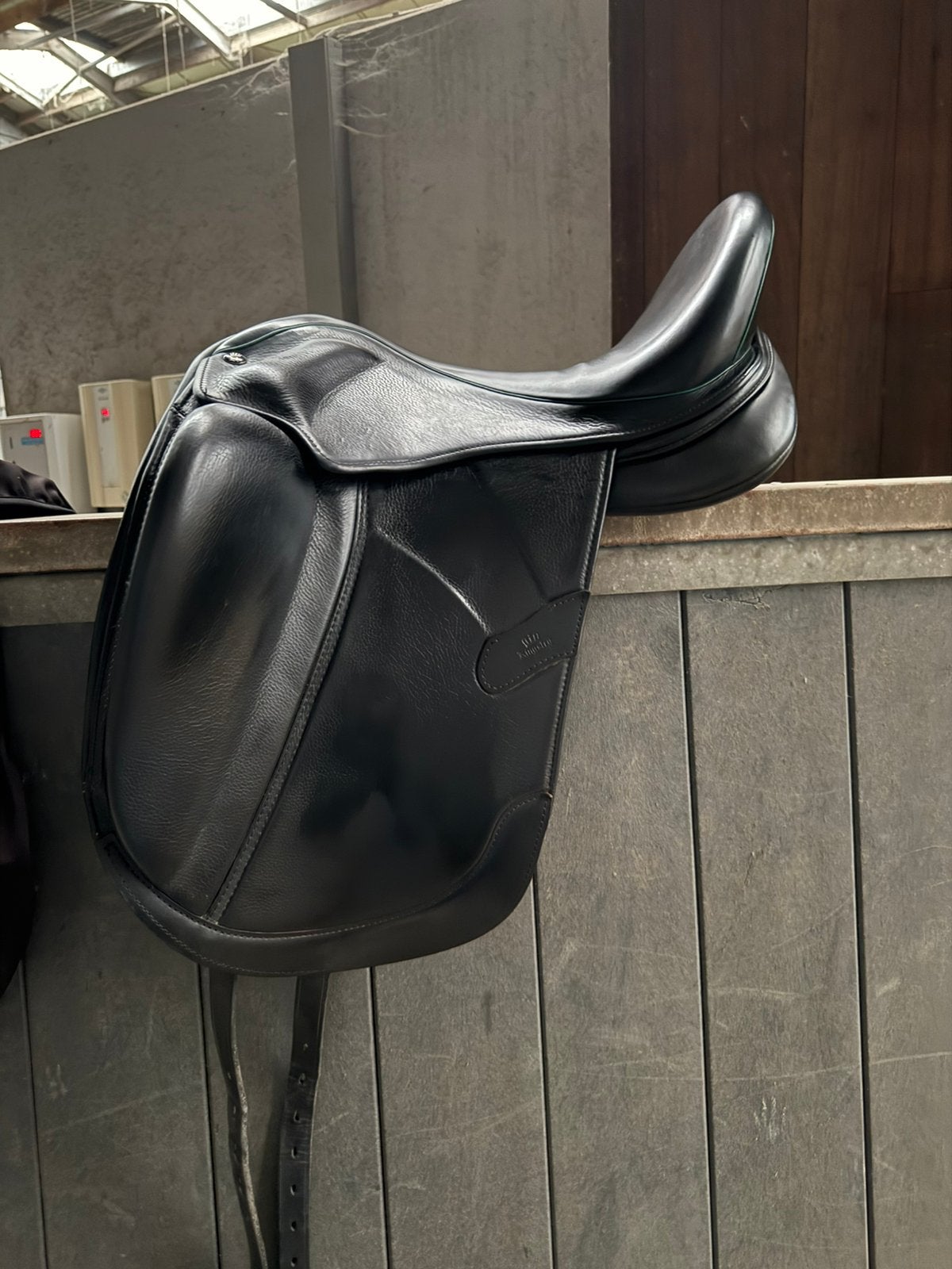 Kingsley D6, Animaux & Accessoires, Chevaux & Poneys | Selles, Comme neuf, Enlèvement