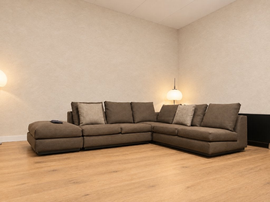 NIEUWSTAAT Minotti Andersen Hoekbank + Hocker + GARANTIE, Hoekbank, 300 cm of meer, Ophalen of Verzenden, Zo goed als nieuw