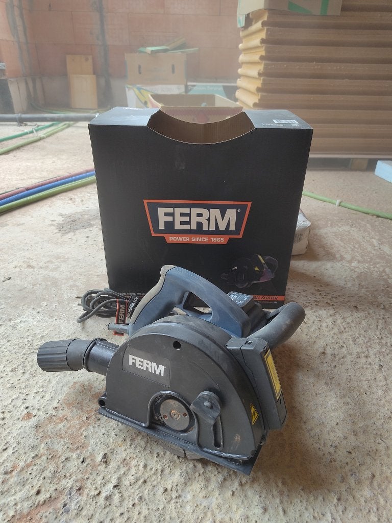 Ferm sleuvenfrees / muurfreest, Doe-het-zelf en Bouw, Ophalen, Sleuvenfrees, Elektrisch, Ferm