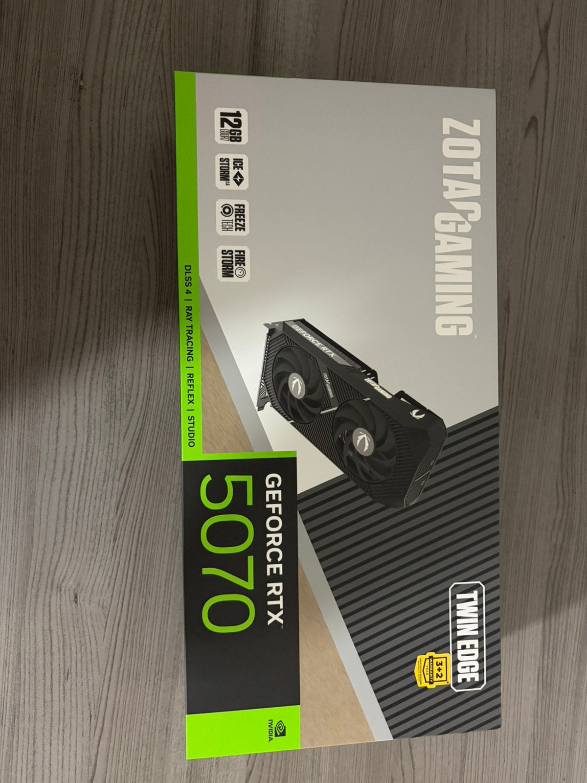 Nvidia rtx 5070, Informatique & Logiciels, Cartes vidéo, Enlèvement, Comme neuf, Nvidia