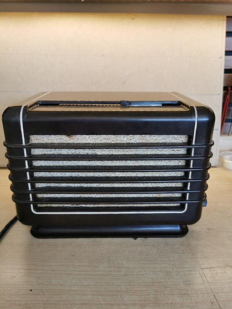 Jolie petite radio à tubes., Antiquités & Art, Antiquités | TV & Hi-Fi, Enlèvement