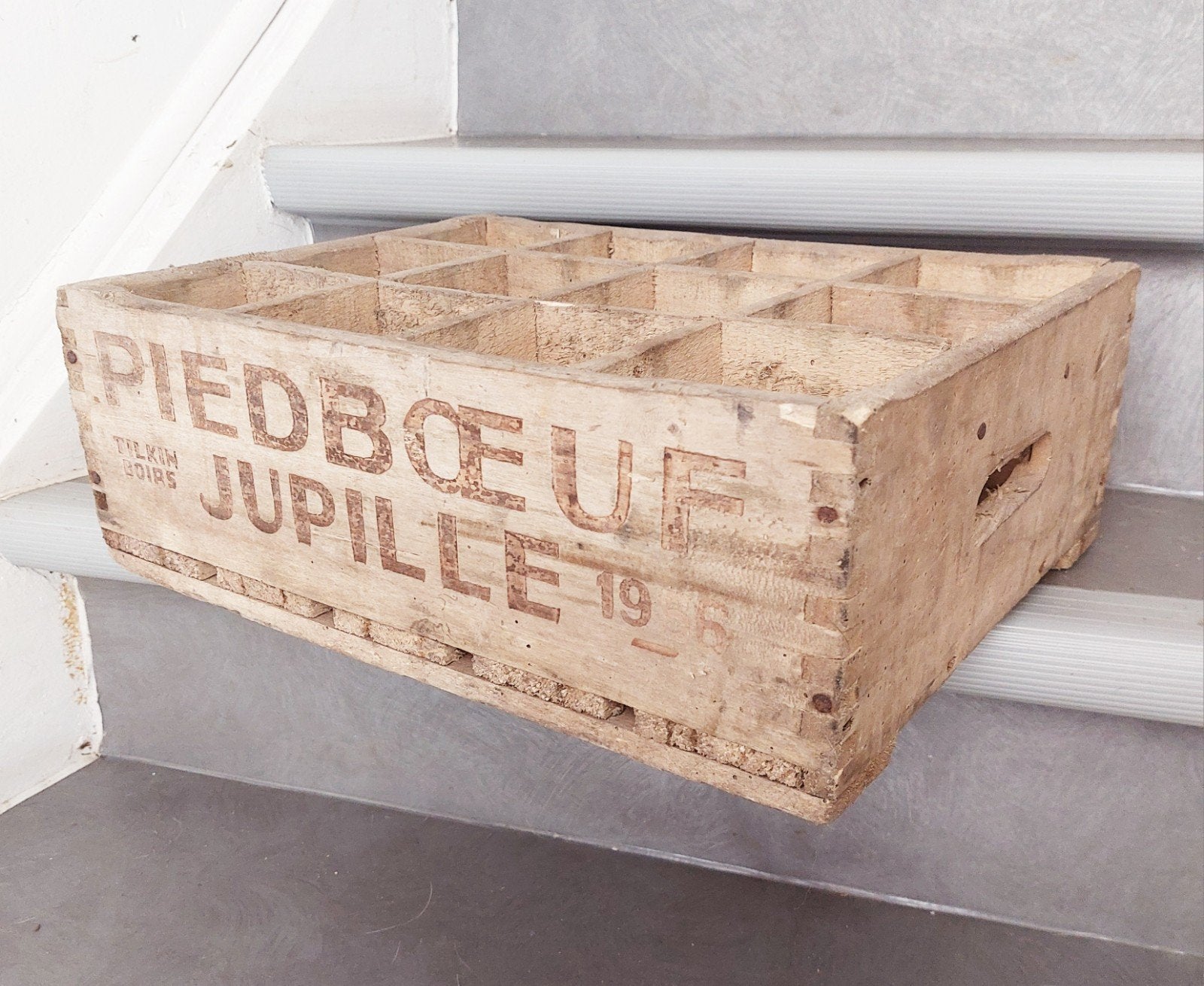 Vintage bierkastje uit Piedboeuf, Ophalen of Verzenden, Gebruikt, Reclamebord, Plaat of Schild, Jupiler