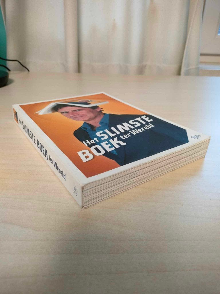 Het slimste boek ter wereld, Sanne Lee, Tv-serie, Ophalen of Verzenden, Zo goed als nieuw