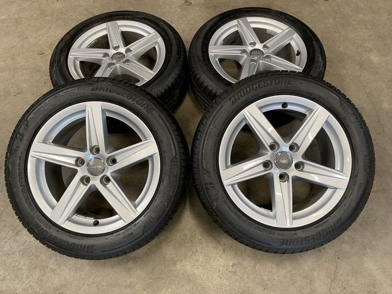 16 inch originele velgen + zomerbanden Audi A3 en  8V0601025, Pneus et Jantes, -, Utilisé, -