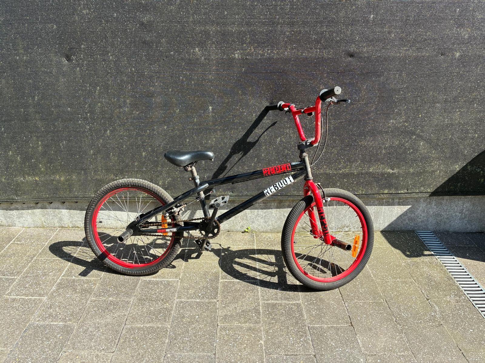BMX 20 inch zwart/rood – goede staat, Ophalen, Zo goed als nieuw