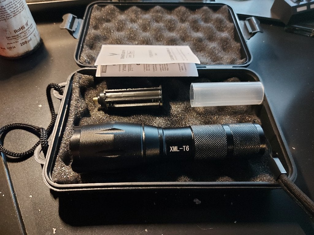 lampe de poche, Caravanes & Camping, Enlèvement ou Envoi, Neuf, Batterie