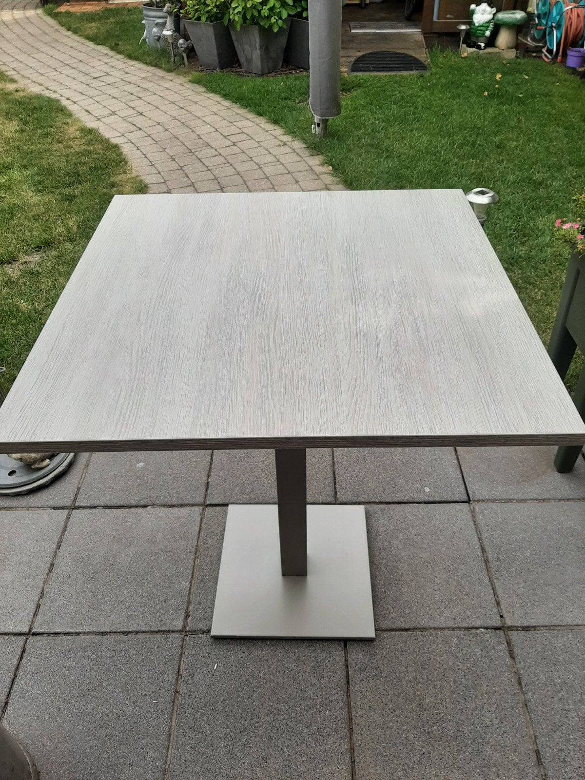 Hoge tafel, Ophalen