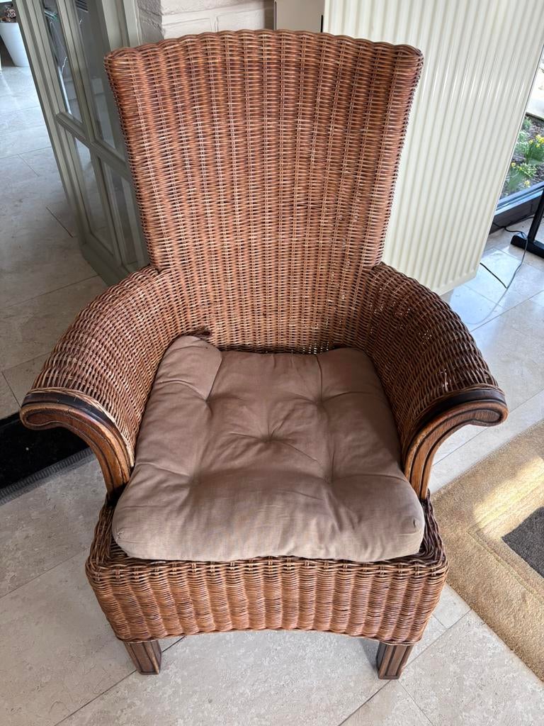 Rieten zeteltjes 8 stuks met kussen en ronde salontafel, Ophalen, Gebruikt, Minder dan 75 cm, Riet of Rotan