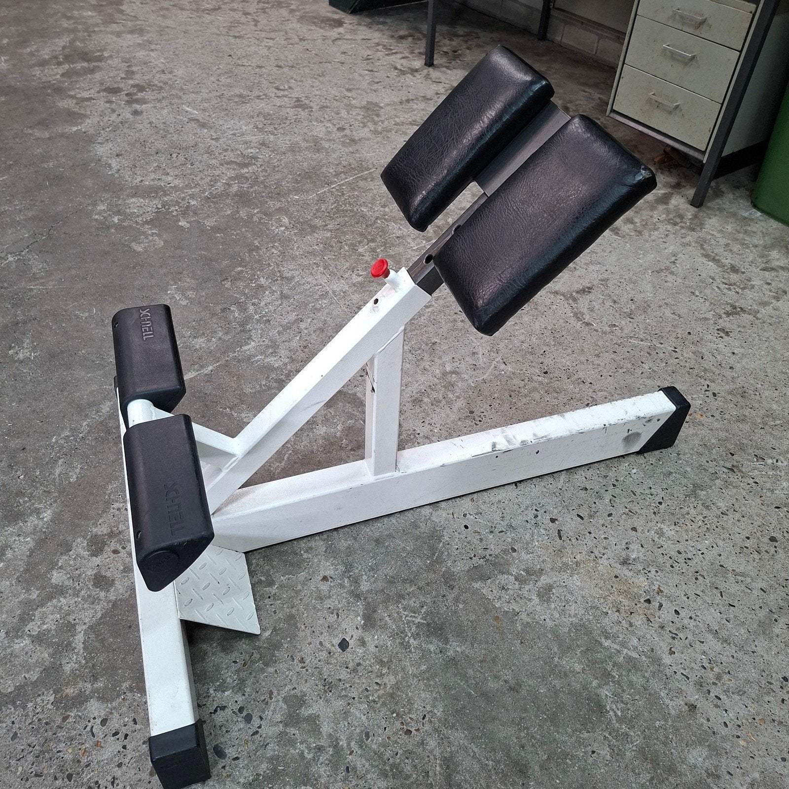 Schnell Hyper Lower Back Extension, Enlèvement