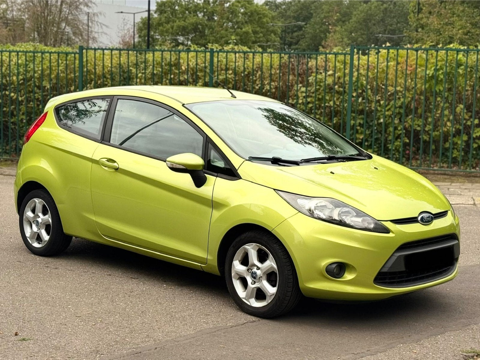 Ford Fiesta 1.4 tdci, Autos, Achat, Boîte manuelle, Autres couleurs, Noir