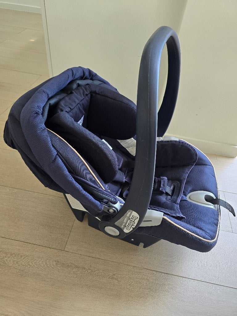 Peg Perego baby car seat, Autres marques, Avec siège auto, Enlèvement, Utilisé