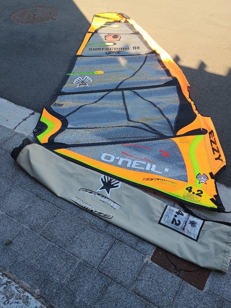 Voiles Ezzy Wave SE 4.2 4.7 5.2 + Legacy 5.8, Sports nautiques & Bateaux, Enlèvement, Utilisé, Voile