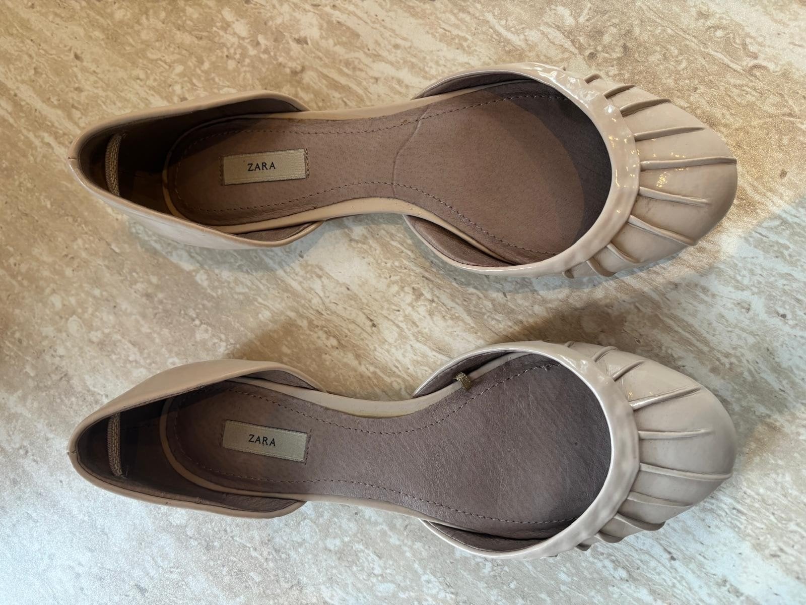 escarpins plats beige verni ZARA taille 37, Vêtements | Femmes, Comme neuf, Enlèvement, Ballerines, Zara
