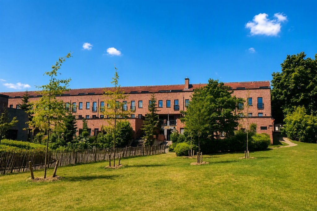 Volledig gerenoveerde studentenstudio te huur in Leuven, 20 à 35 m², Louvain
