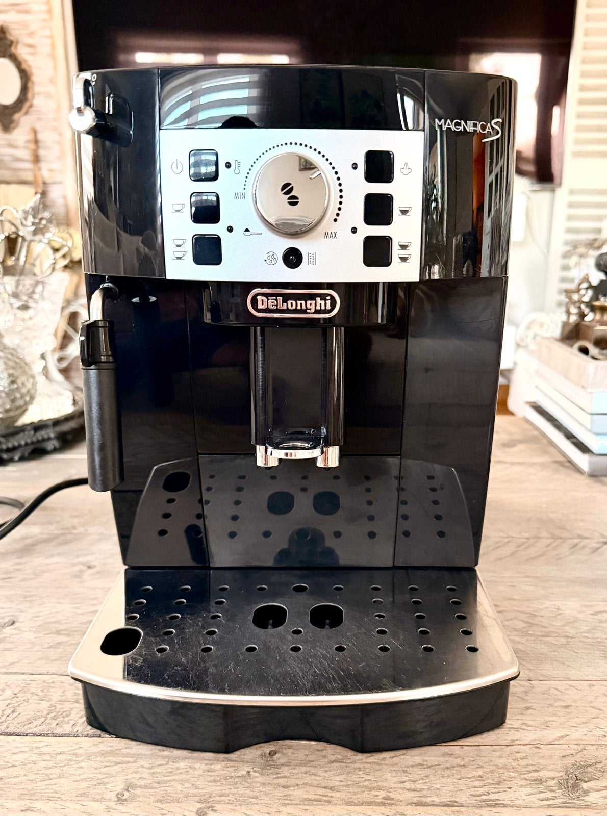 DeLonghi Magnifica S Volautomatische Koffiemachine!, Koffiemachine, Ophalen of Verzenden, Zo goed als nieuw, 2 tot 4 kopjes