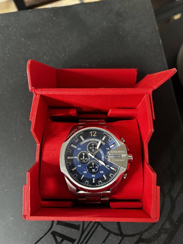 Diesel Mega Chief chronograaf DZ4329 – nieuw in doos, Bijoux, Sacs & Beauté, Enlèvement ou Envoi