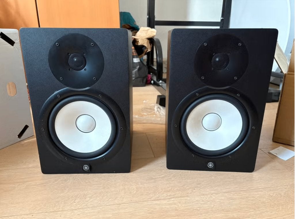 Yamaha HS8 Active Studio Monitors, Ophalen