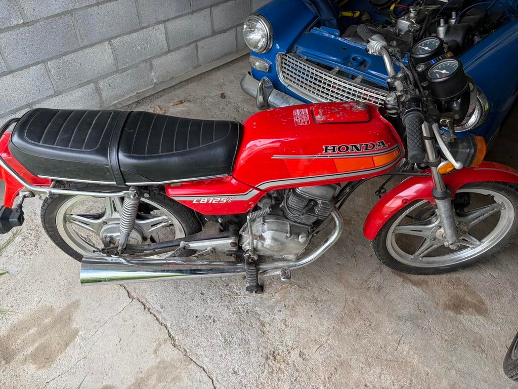Cb125 tournante avec papiers, prix non discutable, Vélos & Vélomoteurs, Enlèvement