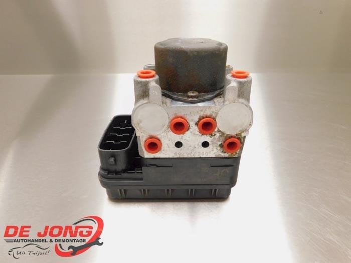 Pompe ABS d'un Toyota Rav-4, -, 3 mois de garantie, Toyota, Utilisé