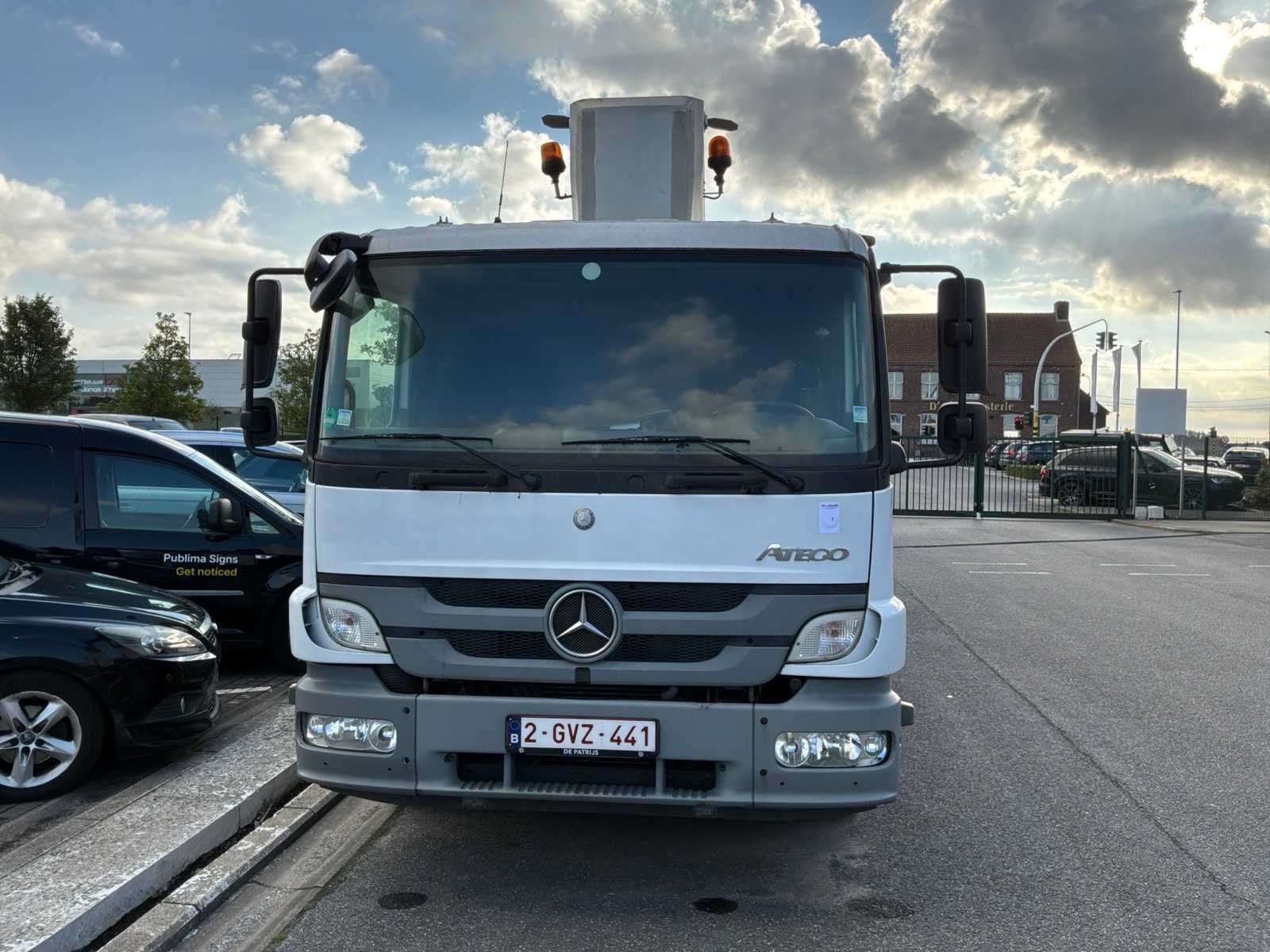 Mercedes-Benz Atego Truck 2011 avec plateforme aérienne (à, Autos, Achat, Entreprise, Autres carburants, Mercedes-Benz