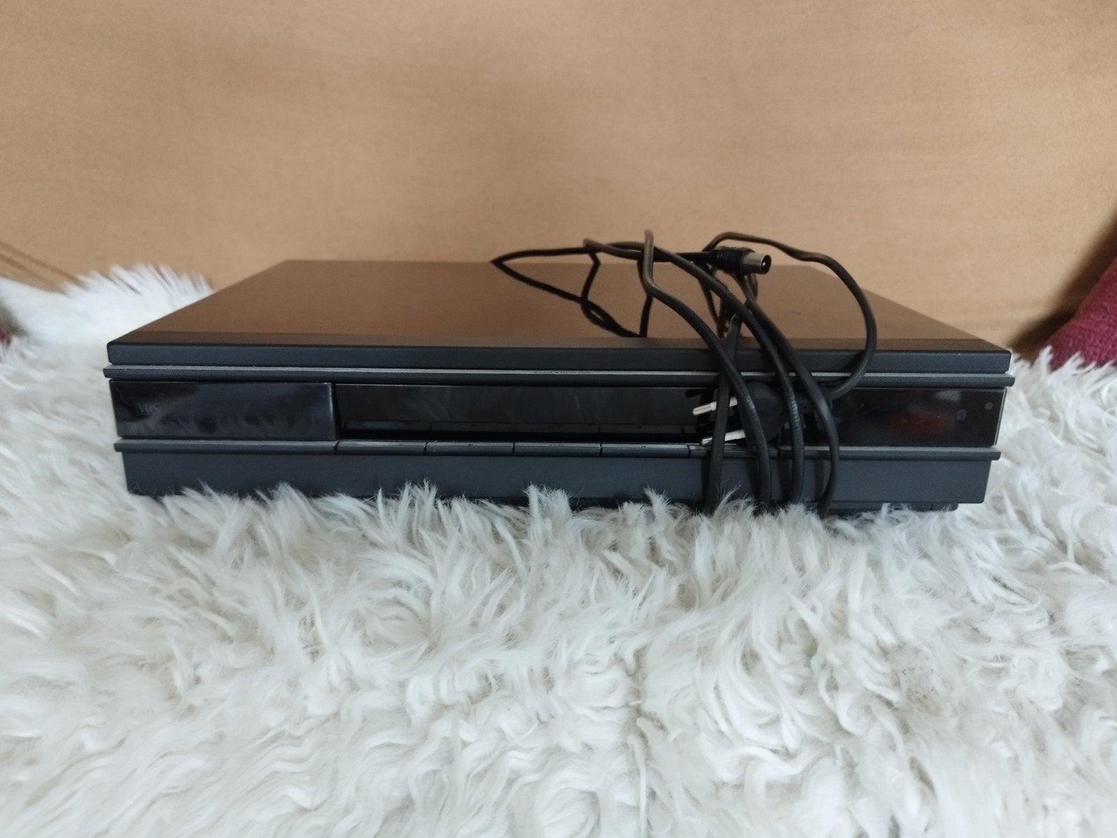VHS-cassettespeler. Bang & Olufsen, Ophalen