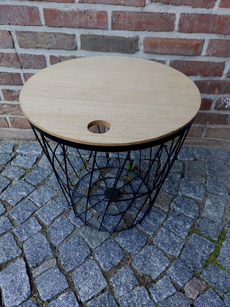 Table d'appoint IKEA, Maison & Meubles, Tables | Tables d'appoint, Comme neuf, Rond, Moins de 45 cm, Moins de 55 cm, Autres matériaux