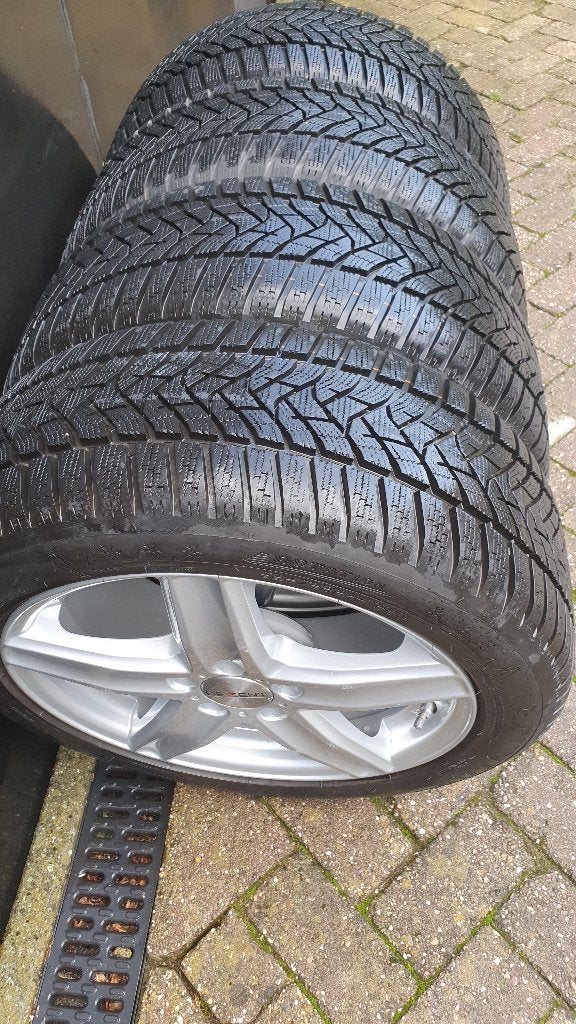 Top deal ! 4 x Winterband + velg Mercedes -Dunlop 225/50 R17, Auto-onderdelen, Ophalen, Gebruikt, Banden en Velgen, 17 inch