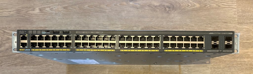 Switch manageable Cisco 48x POE, Informatique & Logiciels, Commutateurs réseau, Comme neuf, Enlèvement