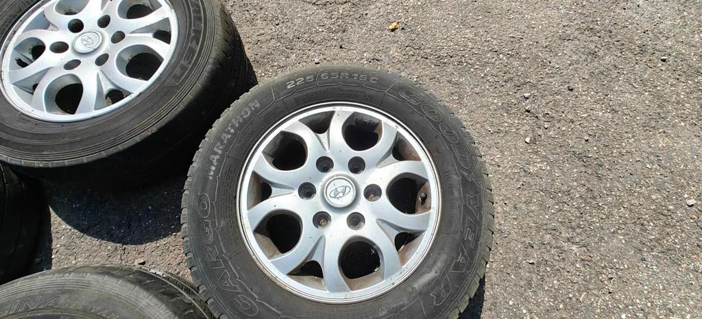 Aluminium velgen Hyundai, Auto-onderdelen, Banden en Velgen, Ophalen, Band(en)