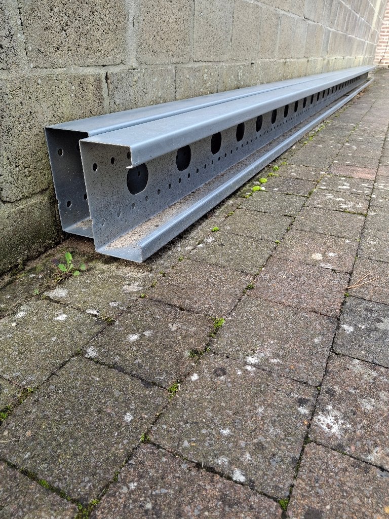 2 soorten profielen voor stevig gebinte of zoldering, ..., Doe-het-zelf en Bouw, Ophalen, Zo goed als nieuw, IJzer