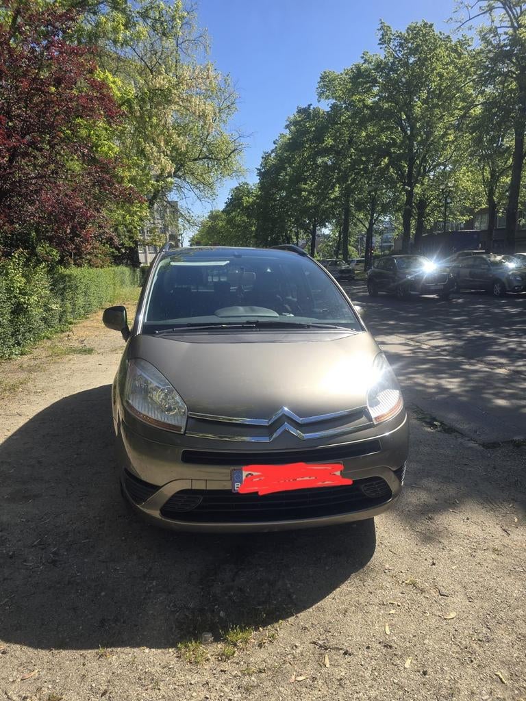 Citroen Grand C4 Picassi 1.6 essence, 7 places, Boîte manuelle, Beige, 5 portes