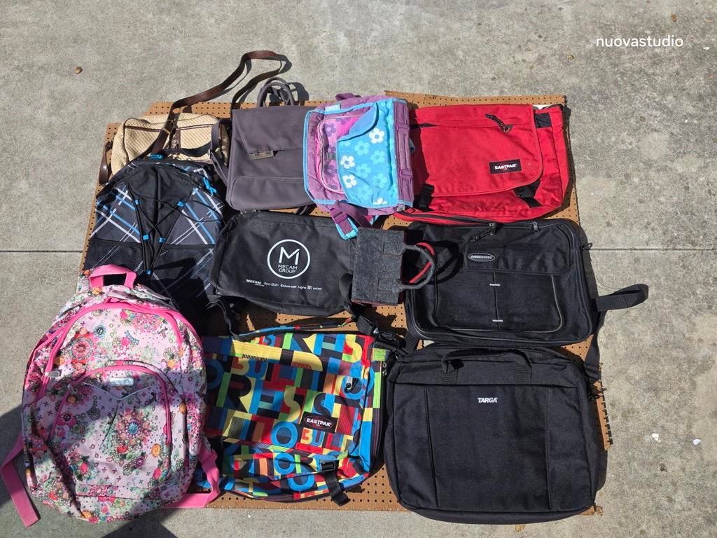 Eastpak & Laptoptassen Lot  Rugzakken, Schoudertassen, Targa, Boeken, Stock en Verzamelingen, Zo goed als nieuw, Ophalen of Verzenden