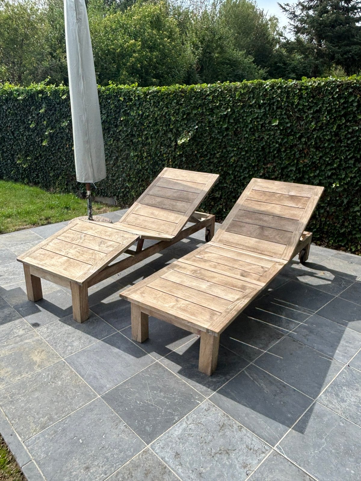 Twee ventura ligbedden. Massief teak hout., Tuin en Terras, Ophalen, Zo goed als nieuw, Hout