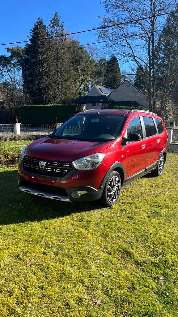 Dacia Lodgy 1.5 diesel 7 places, Autos, Dacia, Rouge, Achat, Euro 6, 7 places