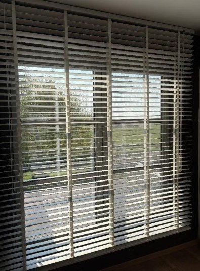 Houten jaloezie wit - Breedte: 2m, Ophalen, Wit, Jaloezie