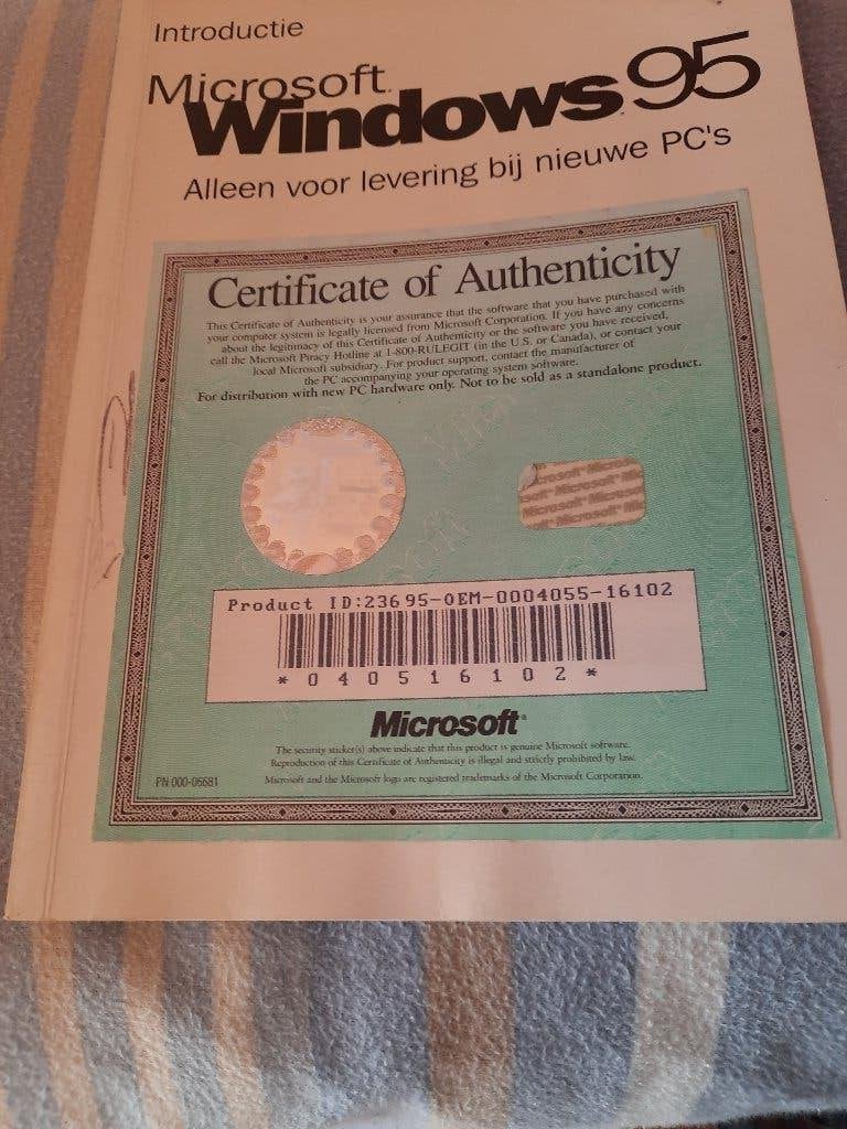 boek microsoft windows 95, Ophalen of Verzenden