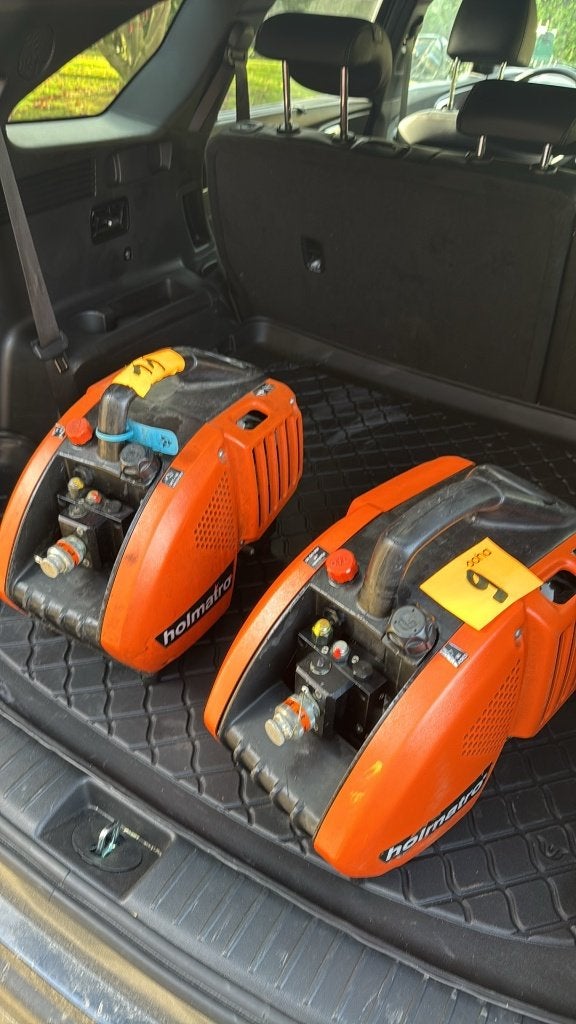 Holmatro PPU 15C Mono hydraulische groepen uit 2013, Ophalen